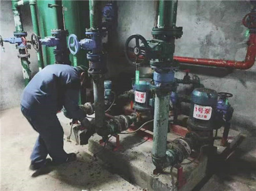 創(chuàng)億園管道除銹保養(yǎng) 前_副本_副本.jpg 創(chuàng)億園管道除銹保養(yǎng) 前_副本_副本.jpg