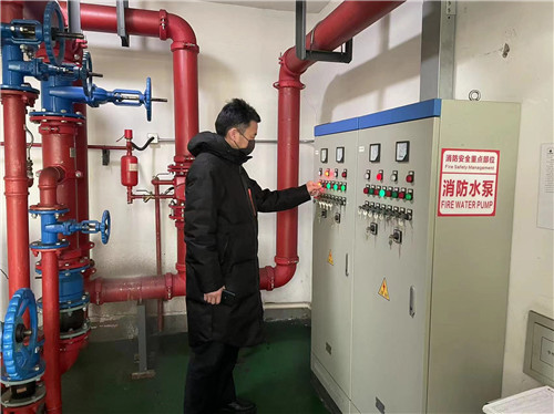 設(shè)備穿“冬衣”7_副本.jpg 設(shè)備穿“冬衣”7_副本.jpg