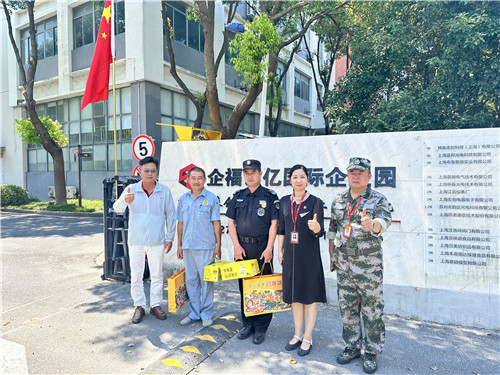 建軍節(jié)慰問1_副本.jpg 建軍節(jié)慰問1_副本.jpg