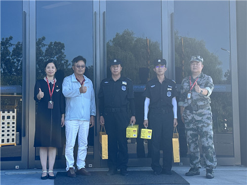 建軍節(jié)慰問4_副本.jpg 建軍節(jié)慰問4_副本.jpg