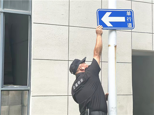 臺(tái)風(fēng)1_副本.jpg 臺(tái)風(fēng)1_副本.jpg